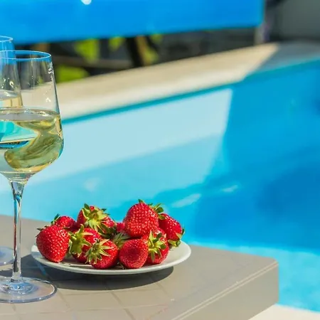 Fresco Tatil Evi